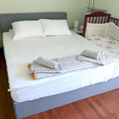 דירה Pinetree House נאפפליו