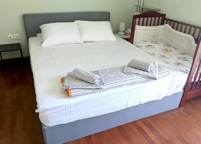 דירה Pinetree House נאפפליו